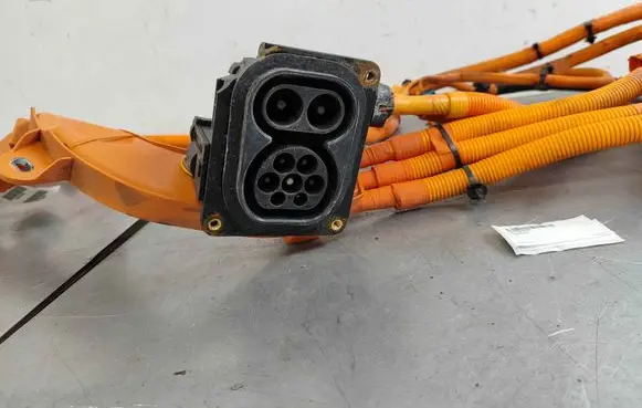 MG MG5 II Voltage converter inverter 11324587