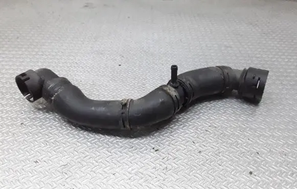 Audi A2 Engine coolant pipe/hose 8Z0121101R