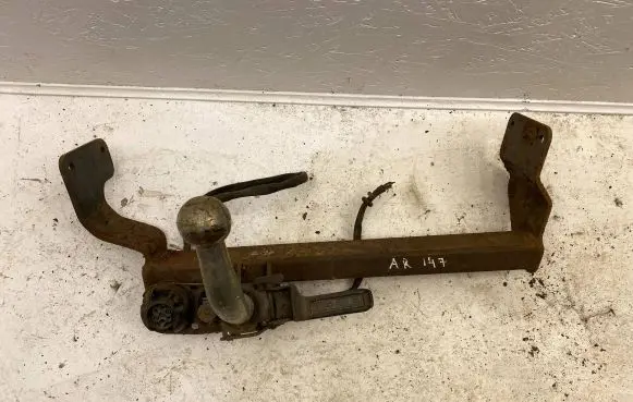 Alfa Romeo 147 Tow bar set e11002692