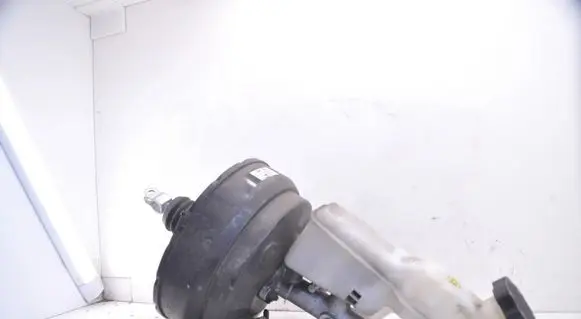 KIA Sportage Brake booster 585002Y870