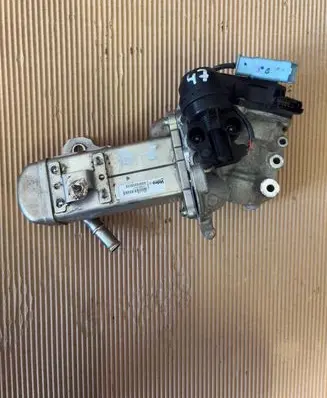 Ford Kuga II EGR valve 9671398180 AX0303T3A A669700677
