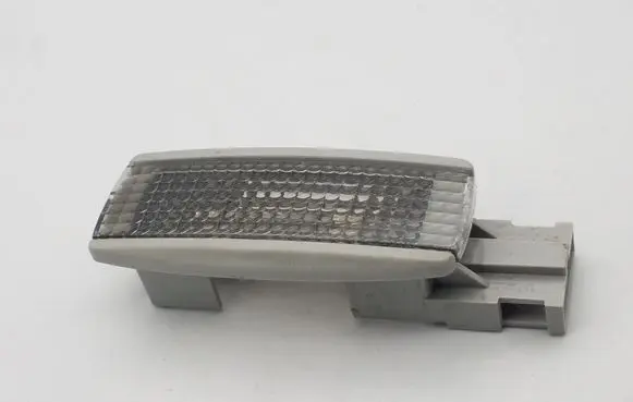 Volkswagen Golf IV Rear seat light 3B0947113