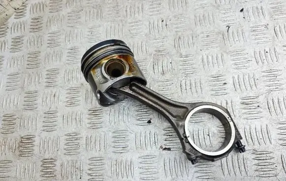 Audi A8 S8 D3 4E Piston 083100 057D 1295