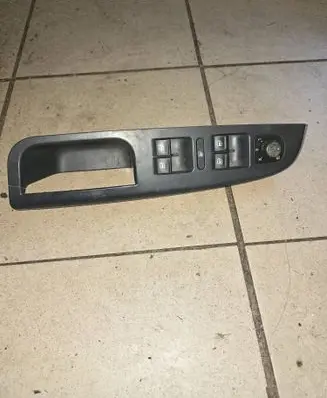 Volkswagen Golf V Electric window control switch 1K4959857B 100901S