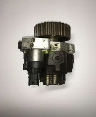 Suzuki Grand Vitara II Fuel injection high pressure pump 0445010087 8200342594 928400675