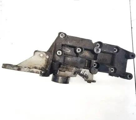 Volvo S60 Engine mounting bracket 8642196