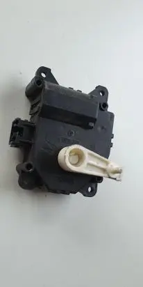 Toyota Avensis T250 A/C air flow flap actuator/motor 
