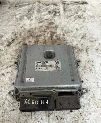 Volvo XC60 Engine control unit/module P31303388