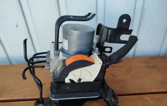 Peugeot 3008 II ABS Pump 9824311280