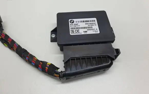 BMW 5 F10 F11 Hand brake control module 679908301 0111321777 23122010