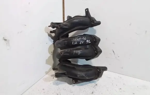 Volkswagen Golf IV Intake manifold 06A133206N 00T069A0224