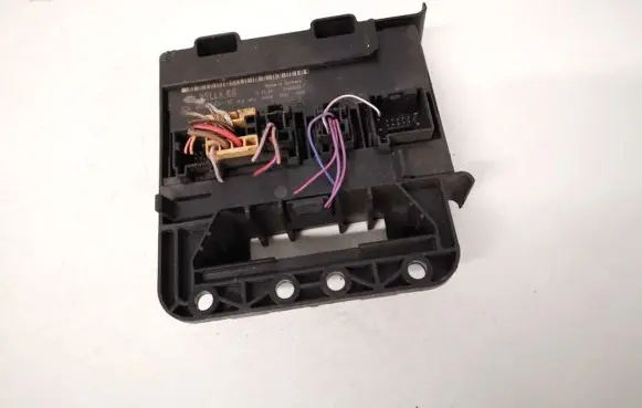 Volkswagen Golf V Comfort/convenience module 1k1907348a 5dk008583-16