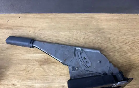 Opel Vivaro Handbrake/parking brake lever assembly 91167120
