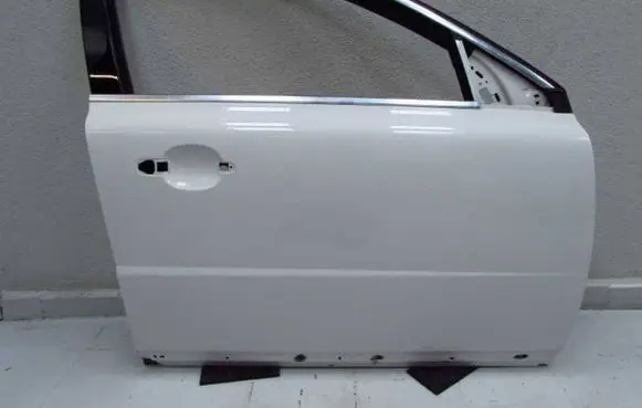 Volvo V70 Front door 54755