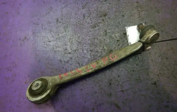 Volkswagen PASSAT B5 Front control arm