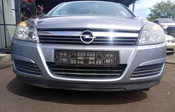 Opel Astra H Front bumper