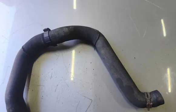 Mercedes-Benz B W245 Coolant pipe/hose 