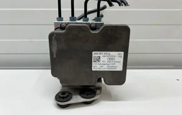 Audi Q7 4M ABS Pump 4M0907379Q 4M0907379N 4M0614517AB
