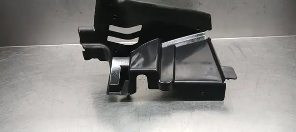 Volvo XC60 Intercooler air guide/duct channel 31383685