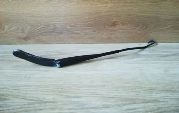 Renault Megane II Front wiper blade arm 8200215896