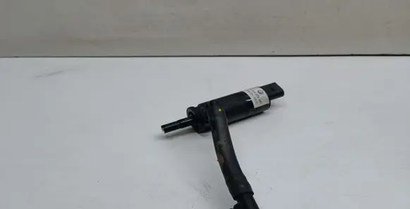 BMW 7 E65 E66 Headlight washer pump 6973097