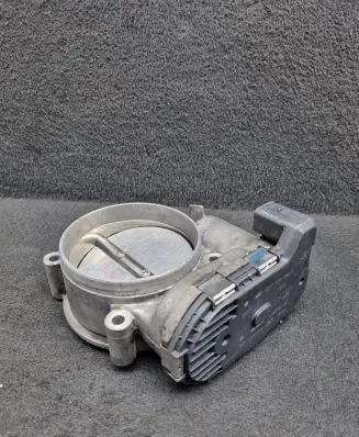 Audi RS6 C5 Throttle body valve 077133062C 0280750127