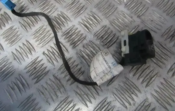 Mercedes-Benz C W203 Electric window control switch 0295455528 a2035402205