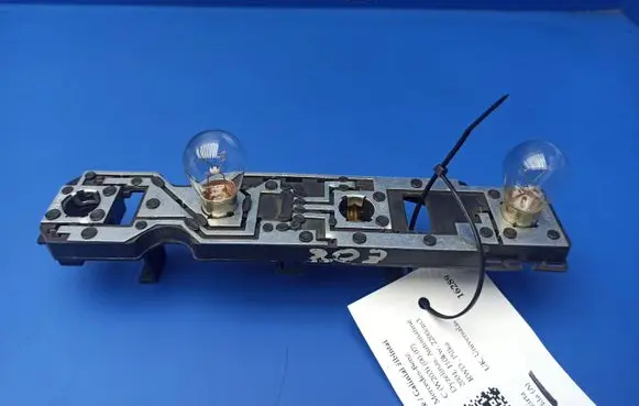 Mercedes-Benz C W203 Tail light bulb cover holder PPT30