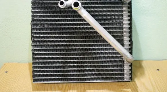 Volkswagen Touran I Air conditioning (A/C) radiator (interior) 32300546B