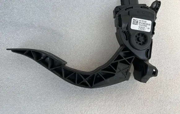 Audi A4 S4 B8 8K Accelerator throttle pedal 8K1721523 6PV00950500 16032009
