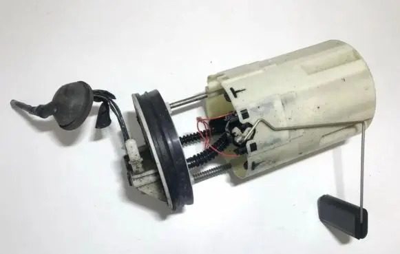 Nissan Almera N16 Fuel level sensor 