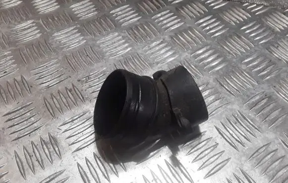 Audi A3 S3 8P Air intake hose/pipe 3C0129635