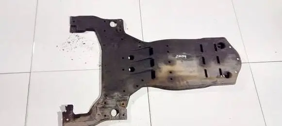 Lexus IS 220D-250-350 Engine splash shield/under tray