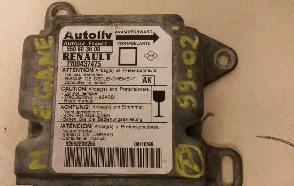 Renault Megane I Airbag control unit/module 7700437475 550803600