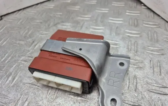 Lexus GS 300 350 430 450H Door control unit/module 8922430080 1233006590