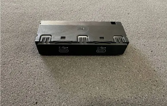 Audi A7 S7 4K8 USB socket connector 4N1035736