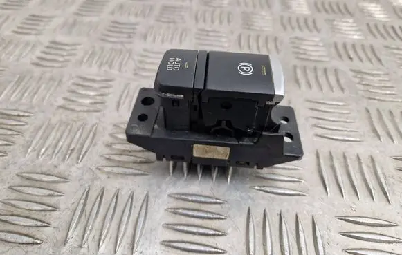 Nissan Juke II F16 Hand parking brake switch 