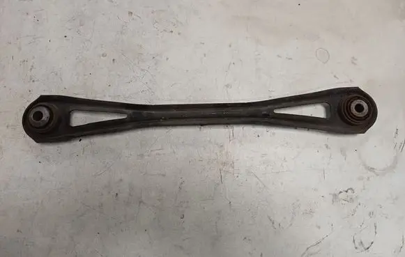 Volkswagen Touareg I Rear control arm