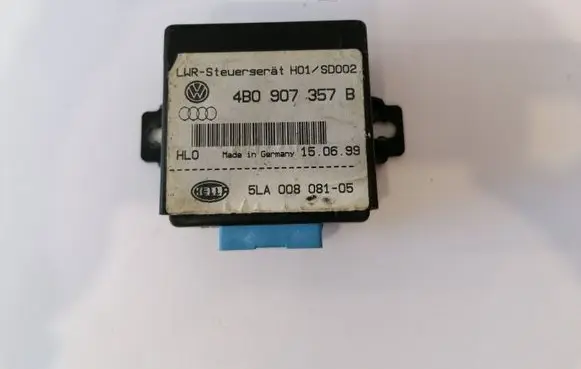 Volkswagen Phaeton Light module LCM 5LA00808105 4B0907357B