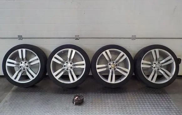 R20 alloy rim