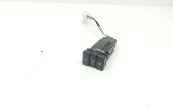 Toyota Verso-S Seat heating switch 15B088