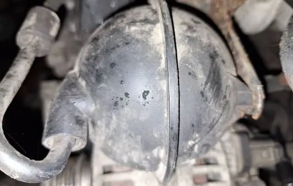 Vacuum air tank