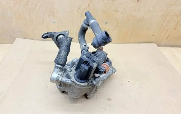 Fiat 500L EGR valve 701599170