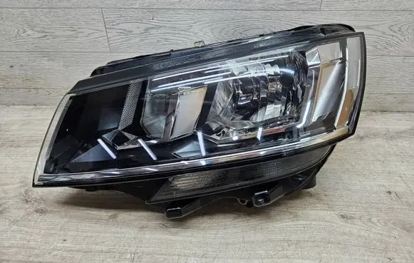 Volkswagen Multivan T6 Headlight/headlamp 7L1941005B