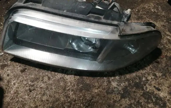Audi A4 S4 B5 8D Headlight/headlamp