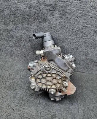 Audi A4 S4 B7 8E 8H Fuel injection high pressure pump 059130755S 059130755L