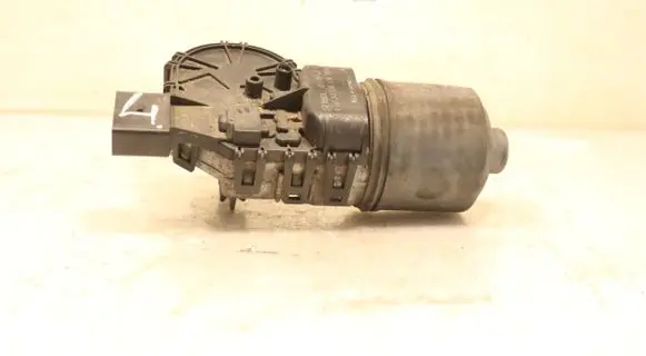 Opel Astra H Wiper motor 