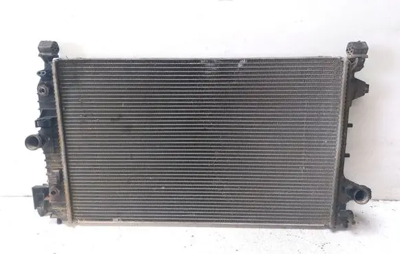 Opel Vectra C Coolant radiator 876098C