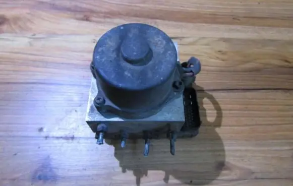 Mitsubishi Galant ABS Pump 437a509800079 x2t31975m18209