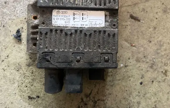 Volkswagen Multivan T5 Coolant fan relay 7H0919506F 895904000